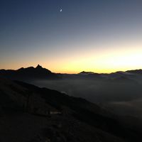 最高の天気と最高の紅葉の燕岳。小学生と行く登山。