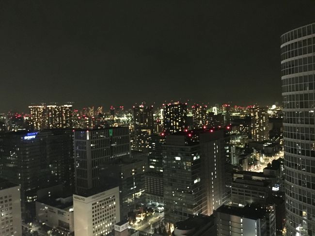 仕事の前泊で日曜移動で東京へ。<br />思い切ってストリングスを予約。<br />せっかくなので早めに到着してホテルを楽しみ、<br />大満足して月曜からの仕事に臨めました。
