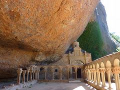 「大岩のペニャ修道院」・「ピレネー国境の峠には歴史あり、ローランの歌あり」