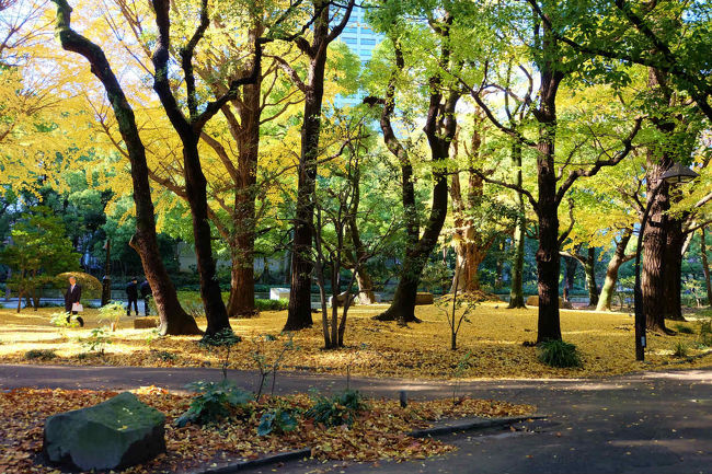 大すきな日比谷公園　今日も散歩に<br /><br />　秋　真っ盛り<br /><br />日比谷公園<br />http://www.tokyo-park.or.jp/park/format/index037.html