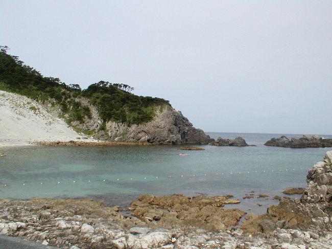 伊豆諸島は山があって急勾配のところが多いけど、式根島はわりと平らな島でした。