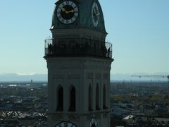 2014年、今年はやっぱりドイツでしょ。ミュンヘンと「壁の崩壊から25年」のベルリンへ～月曜日、ミュンヘンの新市庁舎の塔に上ったら、アルプスが見えた!編～