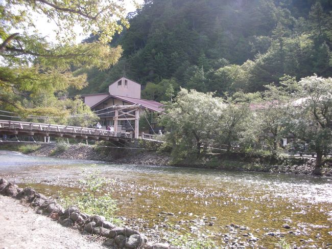 神が降りる地と言われる「上高地」<br /><br />何度足を運んでも癒されます。