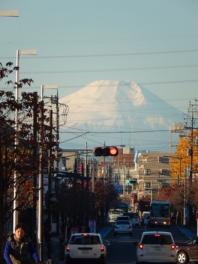 12月2日、午前7時30頃に上福岡駅から素晴らしい富士山が見られた。　<br /><br /><br /><br /><br /><br />＊写真は今年最も美しかった富士山
