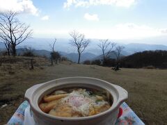 2014冬 鍋割山：山頂で食べる鍋割山荘名物の鍋焼きうどんが最高！