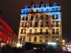フランスの大都市リヨンで開催中の”光の祭典”イベントを見学