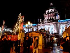 ★北アイルランド（アントリム州） −（１）氷の宮殿のようなベルファスト市庁舎とクリスマス・マーケット