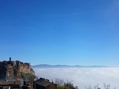 ローマーフィレンツェとその界隈を巡る旅　０４：雲海に浮かぶチヴィタ・ディ・バニョレージョ