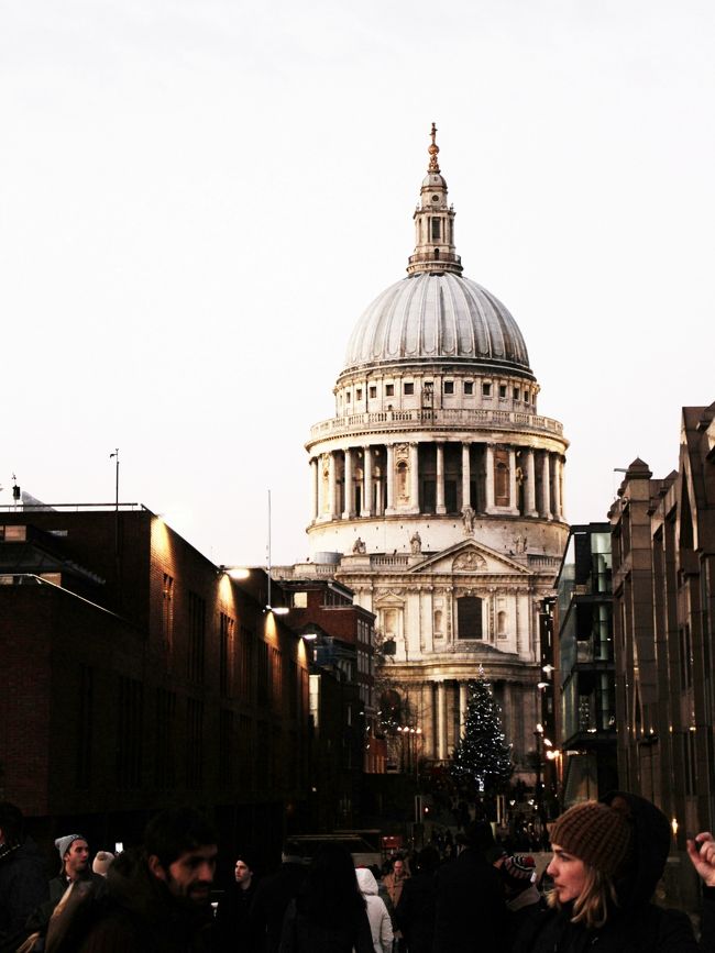 宝箱を探して☆ちょっぴり一人旅♪ Victoriaな風を感じる London & テムズ川 てくてく 橋めぐり 【家族と歩く真冬の英国（ロンドン）-1】