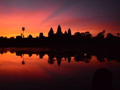 美しい朝焼けのアンコール・ワットとベン・メリア（シェムリアプ旅行記③）