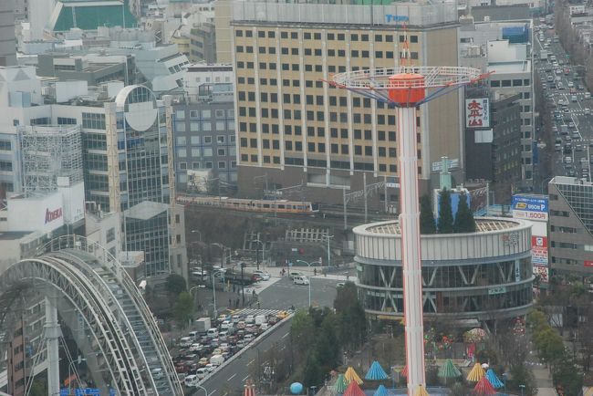 東京の文京区には４つの台地（小石川、白山、本郷、小日向）があり、都内で坂の数が最も多いところです。<br /><br />文京シビックセンター２５階の展望ラウンジ（無料）に上がると素晴らしい景色と４つの台地が眺められます。<br /><br />今日は台地の展望を眺め、娘のプレママ教室に付き添い、老舗の美味しいケーキを味わいます。<br />