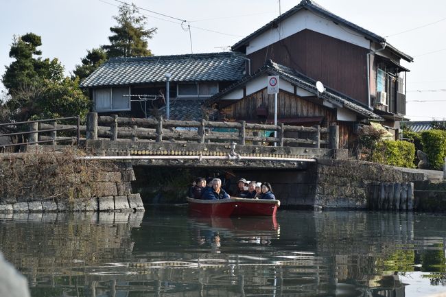 柳川での２日目は水郷を「どんこ舟」と呼ばれる小さな舟でめぐる水郷めぐりを楽しみました。約７０分の短い舟旅でしたが、船頭さんの歌声を聴きながら、思いの外、有意義な時を過ごすことができました。柳川という町をあらためて知ることができました。