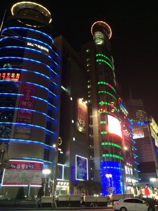 2015年初旅行は昨年も訪れた韓国ソウルへ（^^）<br />H.I.Sのweb限定ツアーで50000弱<br />明洞近くの綺麗なホテル＋ANA便朝発、帰り夜便で<br />かなり快適な旅でした&#9825;