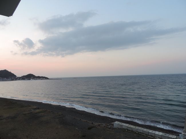 急にふらっと旅行に行きたくなった<br />3連休の日曜日・・・<br />当日予約で20件くらい電話で断られた中<br />たまたま1室空いた休暇村館山に行ってきました♪
