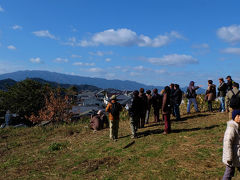 奈良旅−３　明日香村　小山田遺跡現地説明会　下　菖蒲池古墳