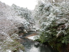 雪の山中温泉。