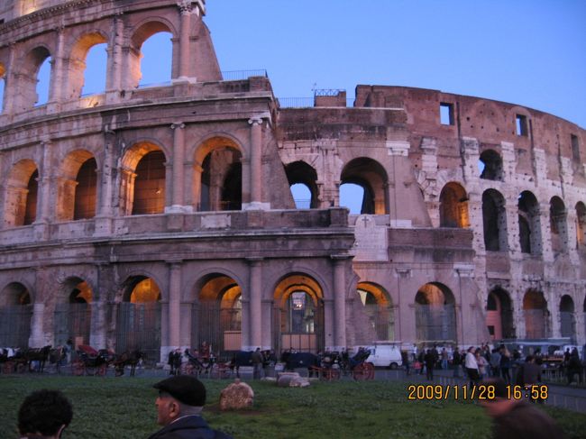 ヨーロッパ旅行　５-(6)　ローマへ移動して、トレビの泉、コロッセオなどへ・・・