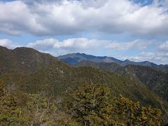 県民の森ﾓﾘﾄﾋﾟｱから宇連山