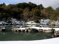 京都が大雪と聞いたので（その2、天龍寺から竹林の道を歩いて落柿舎へ）