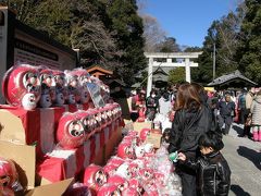 玉敷神社のだるま市に・・・