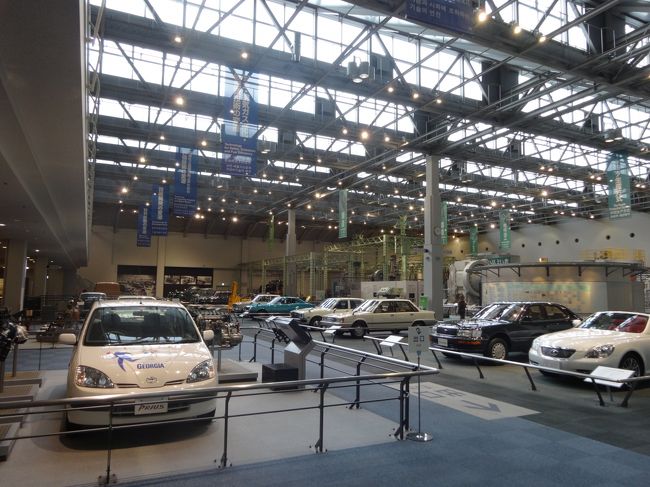 自動車館（トヨタ産業技術記念館）に行ってきました。<br />「自動車のしくみ」と「開発・生産技術」の移り変わりを紹介しています。<br />「トヨタ自動車」の「昔の車」が多く展示されています。<br />