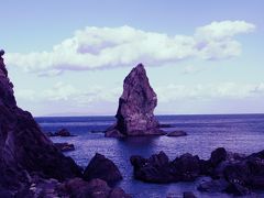 沼島ウォーク：上立神岩