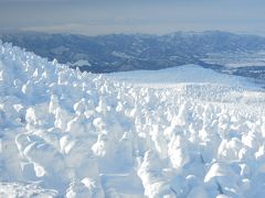 月齢14.6の月と樹氷を撮る蔵王温泉スキー場の旅。うん？？