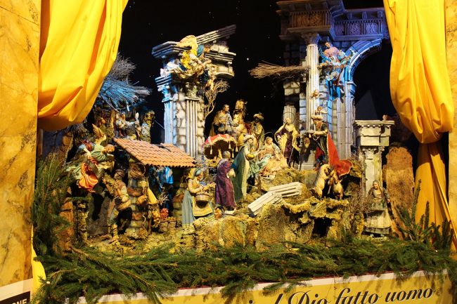 クリスマスの午後はローマの街を散策してみました。<br />主な観光場所<br />・ナヴォーナ広場<br />・サンタ・ニェーゼ・イン・アゴーネ教会<br />・パンテオン<br />・S．M．ソプラ・ミネルヴァ教会<br />・ジェズ教会<br />・サンマルコ教会<br /><br /><br />旅の日程<br /><br />　12/23　羽田→パリ<br />　12/24　パリ→ローマ<br />○12/25　ローマ<br />　12/26　ローマ<br />　12/27　ローマ<br />　12/28　ローマ<br />　12/29　ローマ→アッシジ→フィレンツェ<br />　12/30　フィレンツェ→ミラノ<br />　12/31　ミラノ<br />　1/1　ミラノ→ヘルシンキ<br />　1/2　→成田