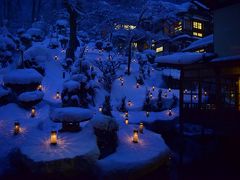 会津の老舗旅館「向瀧」の雪見ろうそく