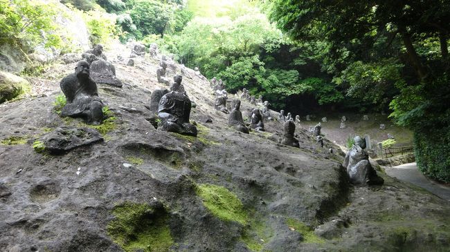 5月26日<br />お天気に恵まれて<br />阿蘇から熊本へドライブ。<br /><br />途中からどこへ????と思わせる<br />山道をくねくねと<br />2時間近くかかりました。<br /><br />熊本<br />14番所 岩殿山 雲厳寺