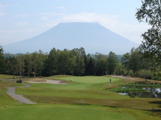 去年の７月に行った、北海道旅行です。今回はニセコに２泊して、ゴルフを楽しみました。