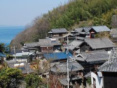 急斜面の真鍋島岩坪集落と、気ままな猫の佐柳島を訪ねて（岡山）