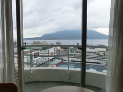 鹿児島サンロイヤルホテル（朝の景色、朝食）