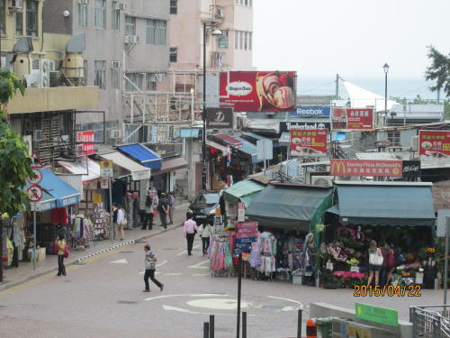 香港のスタンレーマーケット・赤柱市場・雑貨と衣料品
