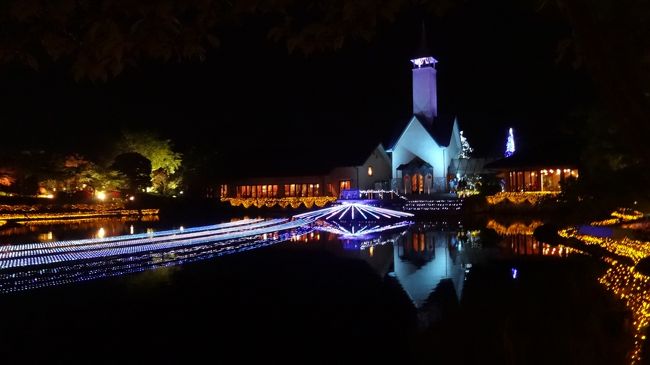 なばなの里の夜景は幻想的です。<br /><br />水に映る教会がきれいでした。<br /><br /><br /><br />