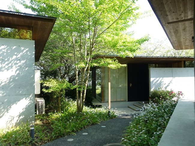 偶然見つけた土曜日に空室あり。<br />ただこのホテルに泊まりたくて来てしまいました内子。<br />素敵な宿、美味しい食事、温泉、そしてゆったりと流れる内子時間に身を委ねる。<br />それだけでいい。