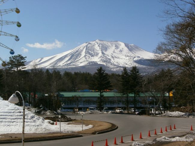 春の北軽井沢の雪解けを見に行きました。