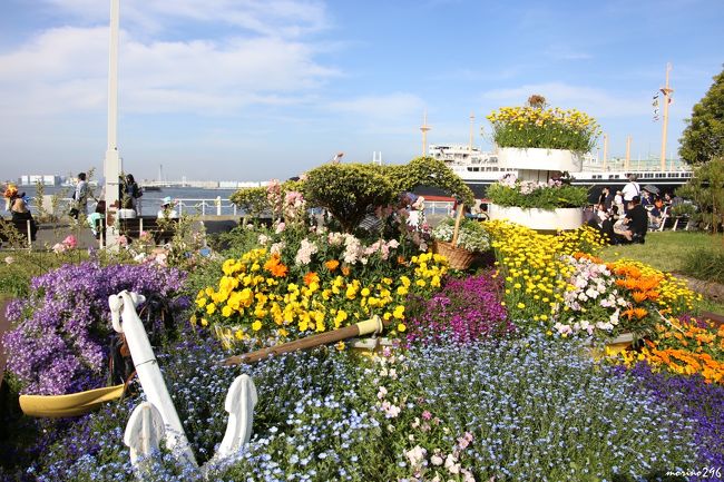 毎年ＧＷは近場で過ごしていますが、この日は横浜の山手西洋館を巡り、港の見える丘公園から山下公園といつもの散歩コースへ。<br /><br />今年のＧＷは好天に恵まれ、横浜も大勢の人が出ていました。<br />イギリス館のローズガーデンや山下公園のバラの花も、随分咲き揃っていましたので、今年はバラの見頃も早くなりそうです。<br />