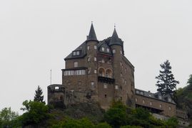 15 4ライン アルザス旅行4 ライン川クルーズ2 Lorchからst Goashausenまで プファルツ城 ローレライ ネコ城など ライン川流域周辺 ドイツ の旅行記 ブログ By Suomitaさん フォートラベル