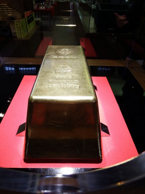 土肥金山の願かけ黄金地蔵小判