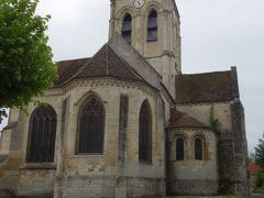 Gogh の教会を Auvers-sur-Oise で見る。いまさらながら，Goghの天才に感歎する