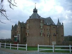 オランダの城　Ammersoyen城