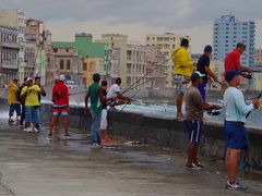 キューバひとり旅＜その３＞～若人と海