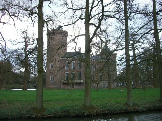 オランダの城　Kasteel　Sterkenburg城