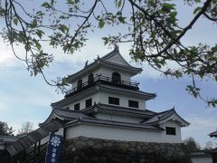 飯坂温泉の花ももの里と白石城