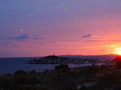 アドリア海の夕陽スポットと、世界遺産の町シベニク