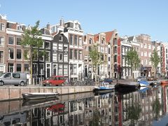 運河と自転車と路面電車と。6月のアムステルダムを行く。
