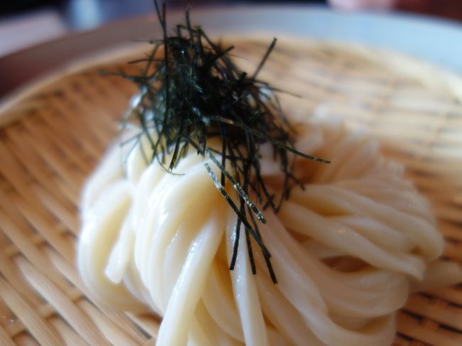 香芝，北葛城郡地域が隠れたグルメの町であることをご存知ですか。それはそれはうまいうどんとスイーツがあるのです。堪能しました。いい街です。