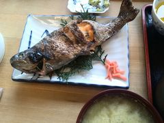 東大山養魚場の岩魚料理