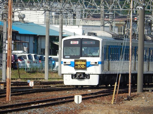 6月10日、午前7時半過ぎに寄居駅で東武東上線より八高線に乗り換えるためにホームで待っている間に見られた電車や気動車を撮影した。<br /><br /><br />*写真は寄居駅で見られた秩父鉄道の電車<br />